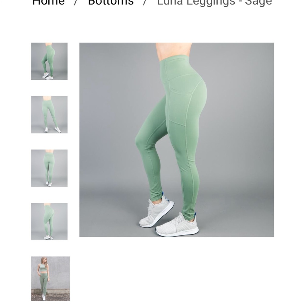 *WORN ONCE*        BuffBunny Luna Leggings